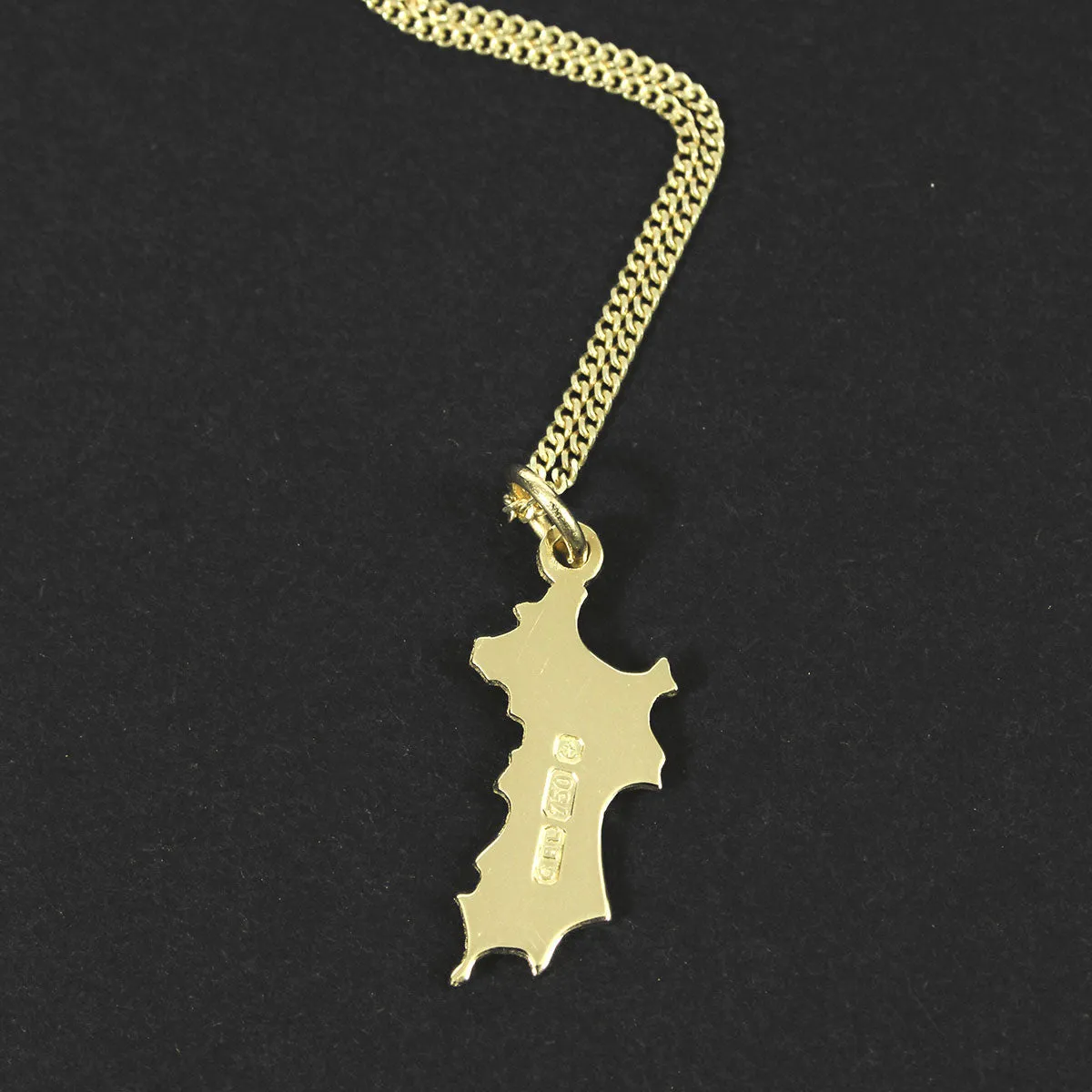 18K Gold Mini Mustique Island Pendant