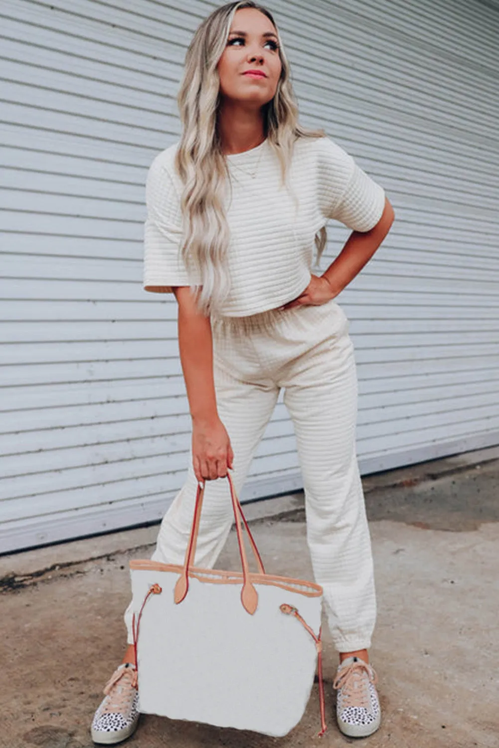 Black Textured Cropped Tee and Jogger Pants Set