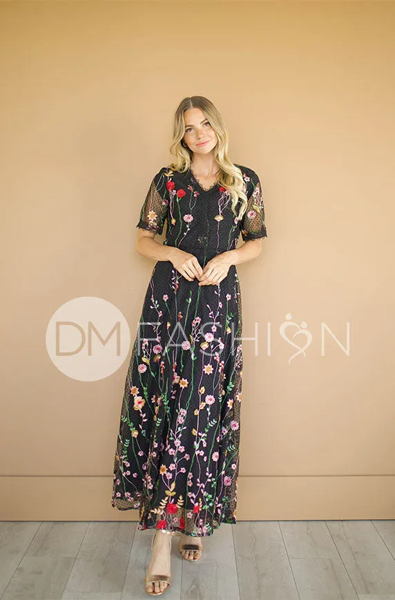 Diana Embroidered Black Floral Dress - DM Exclusive