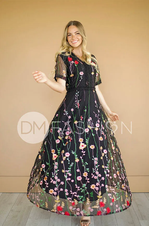 Diana Embroidered Black Floral Dress - DM Exclusive