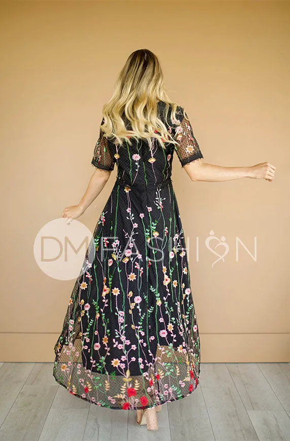 Diana Embroidered Black Floral Dress - DM Exclusive