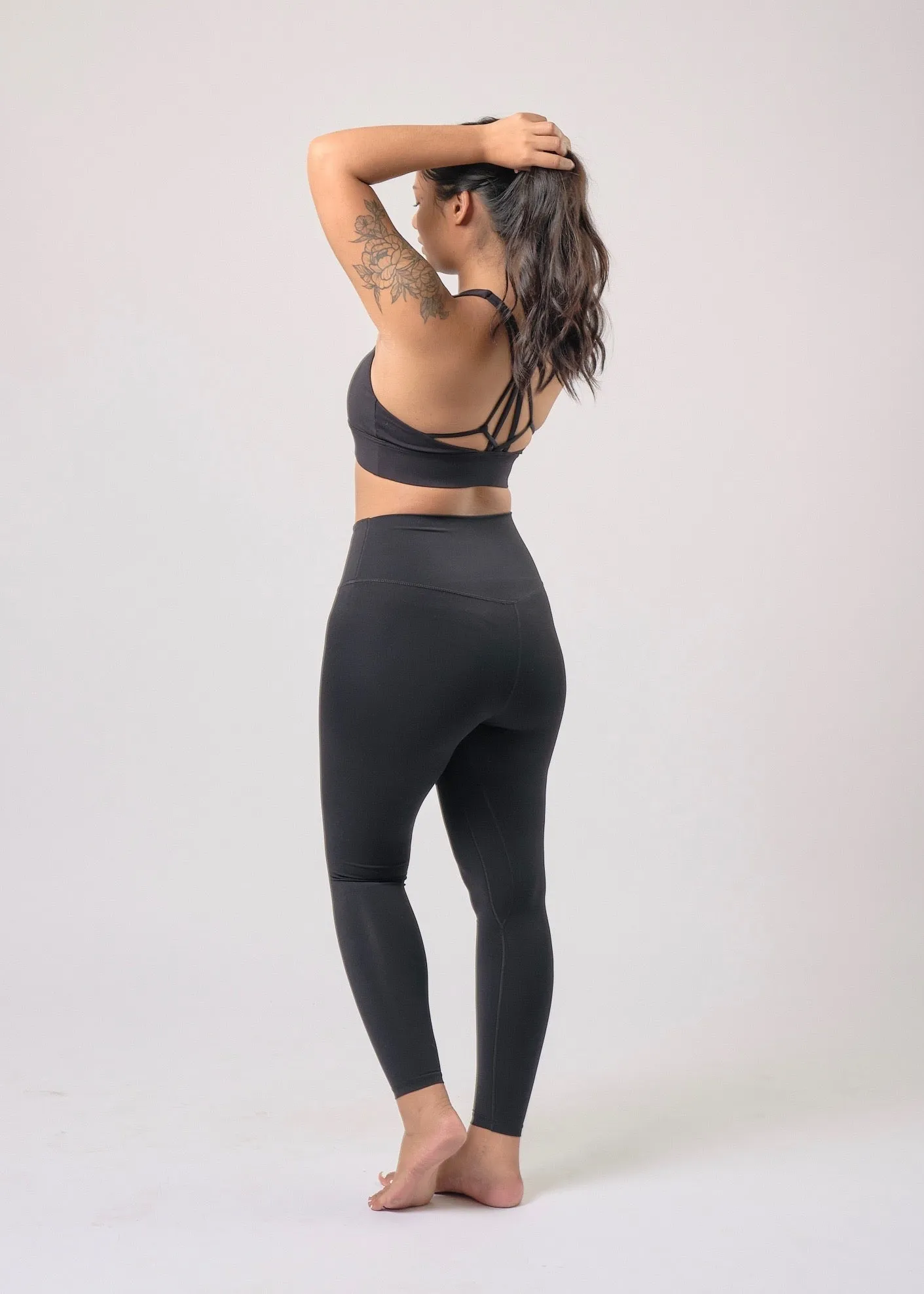 Easy Stretch 7/8 *Seamless Leggings in Black