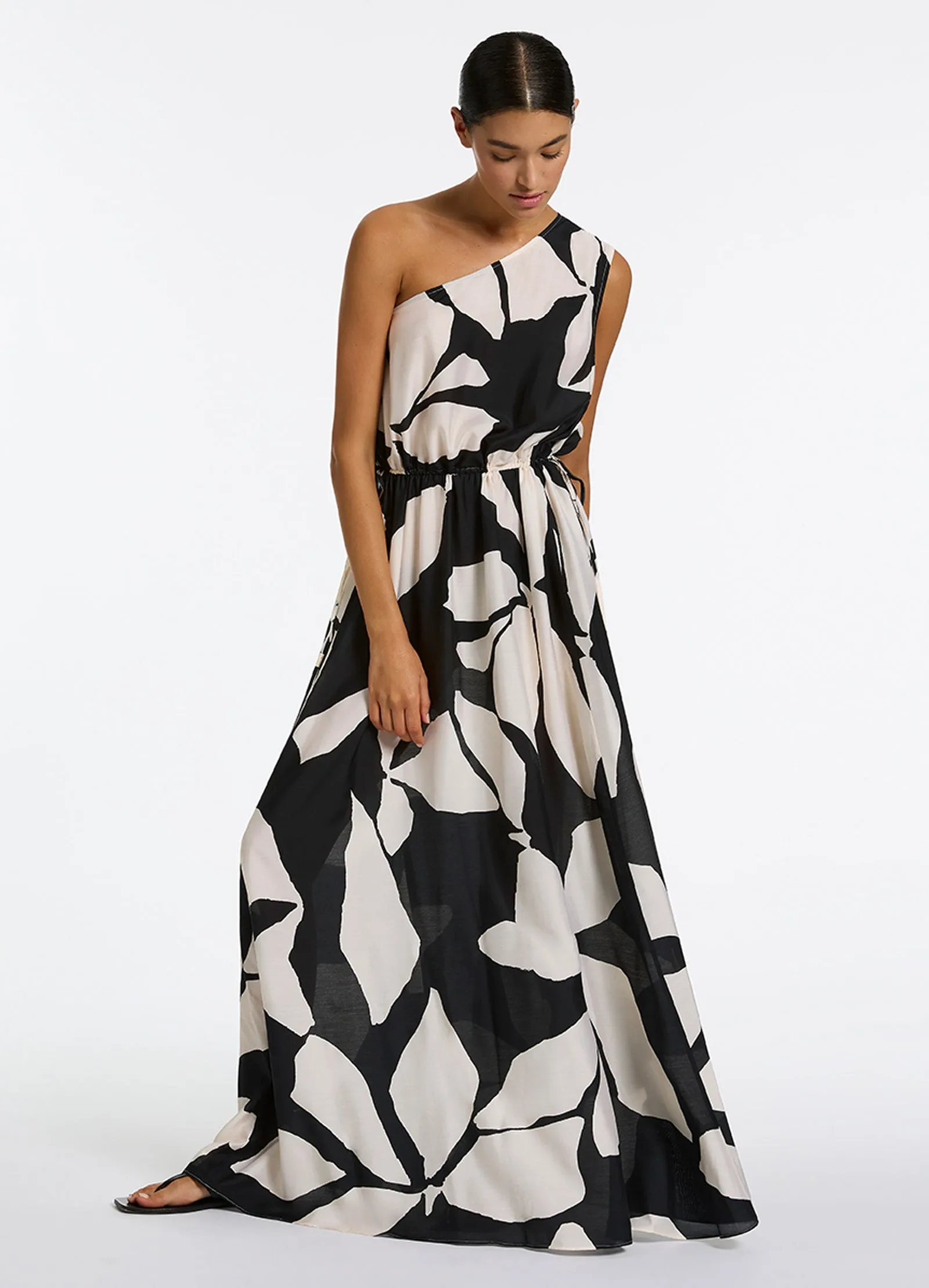 Fiore One Shoulder Maxi Dress - Black