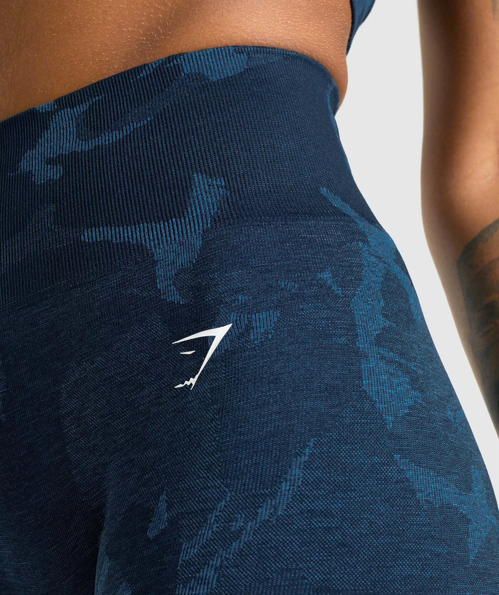 Gymshark Adapt Camo Seamless Leggings - Savanna | Navy