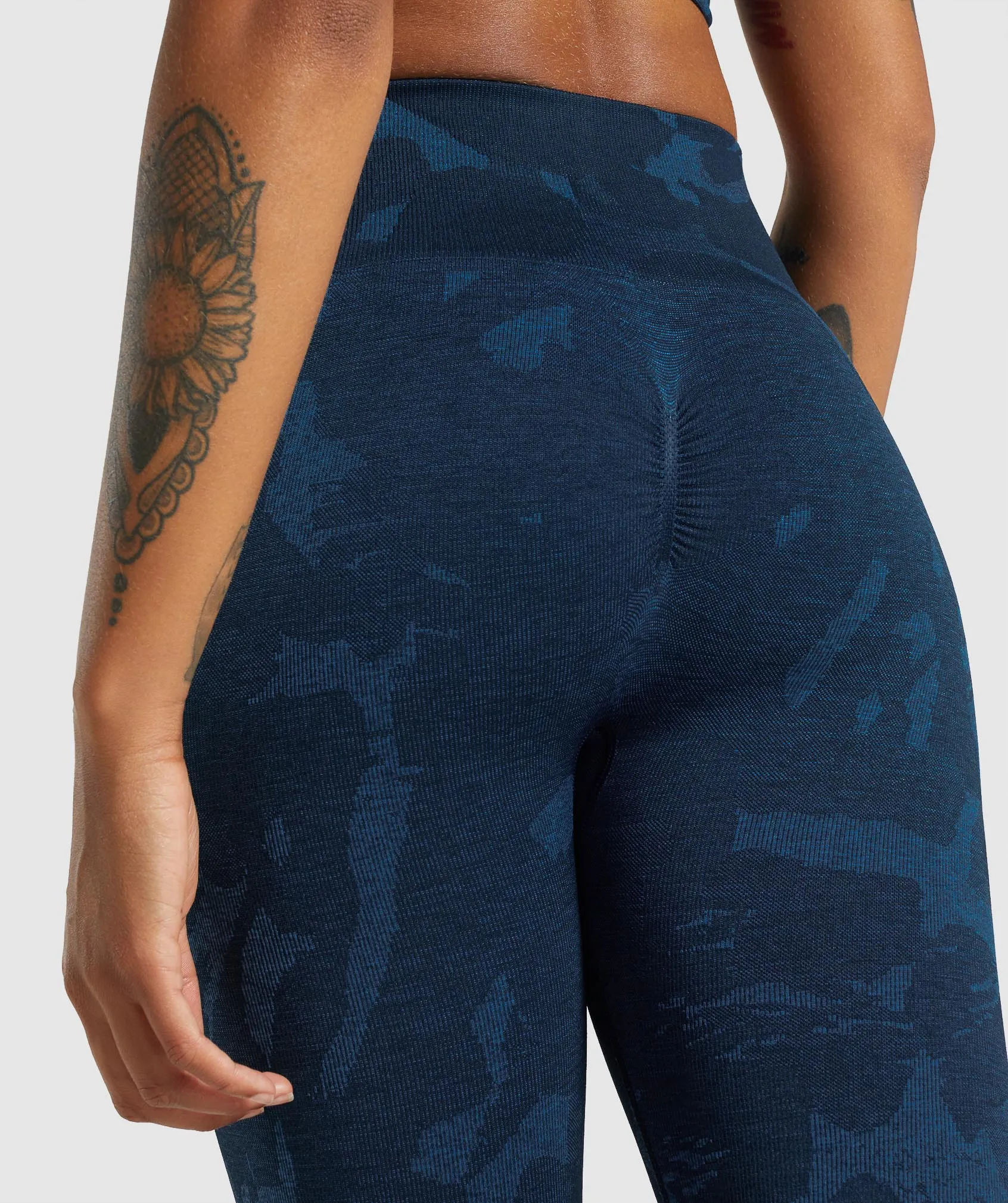 Gymshark Adapt Camo Seamless Leggings - Savanna | Navy