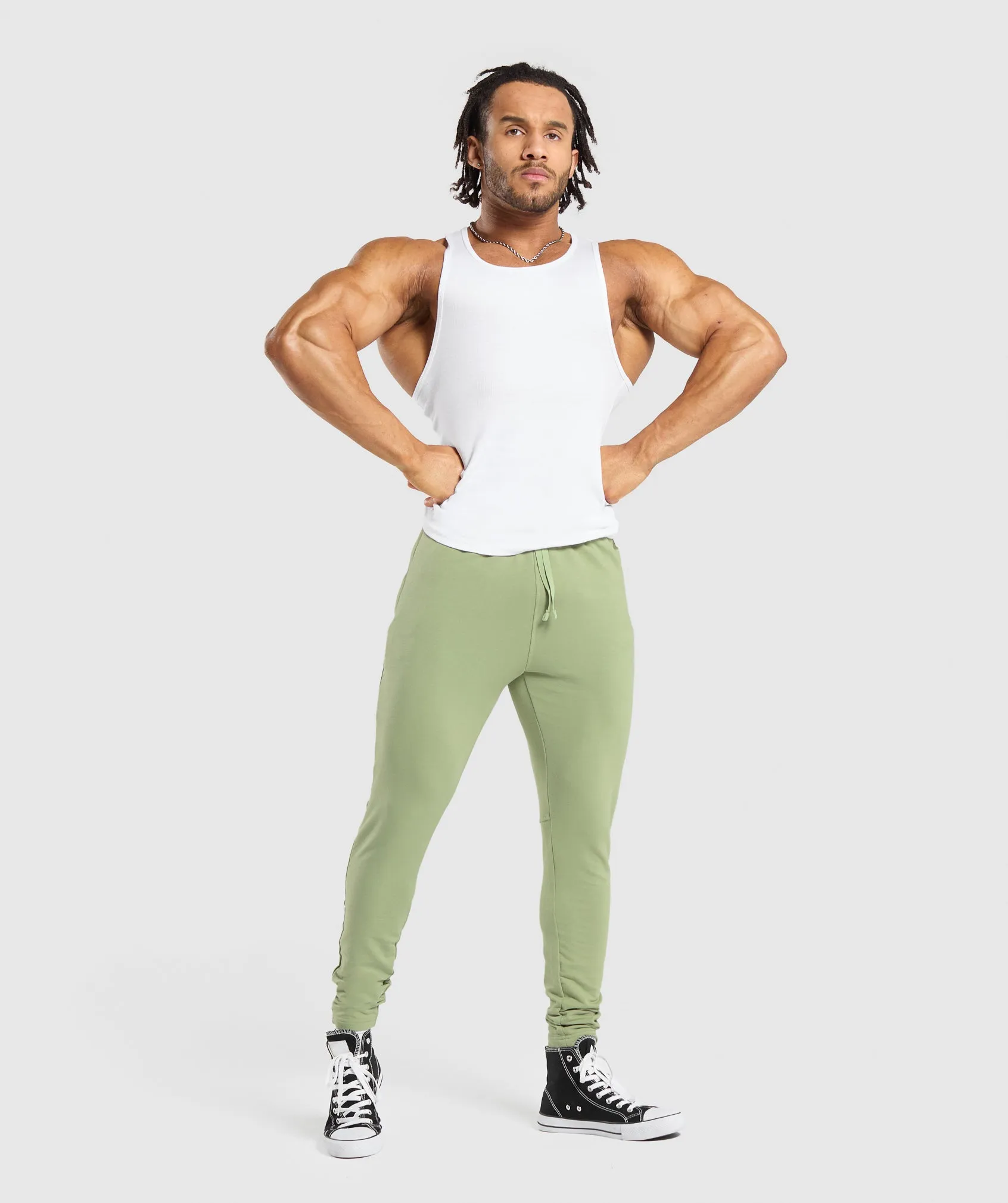 Gymshark Essential Muscle Joggers - Natural Sage Green