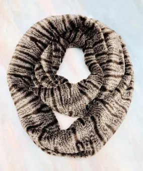 JC013701 Animal Print Faux Fur Infinity Scarf