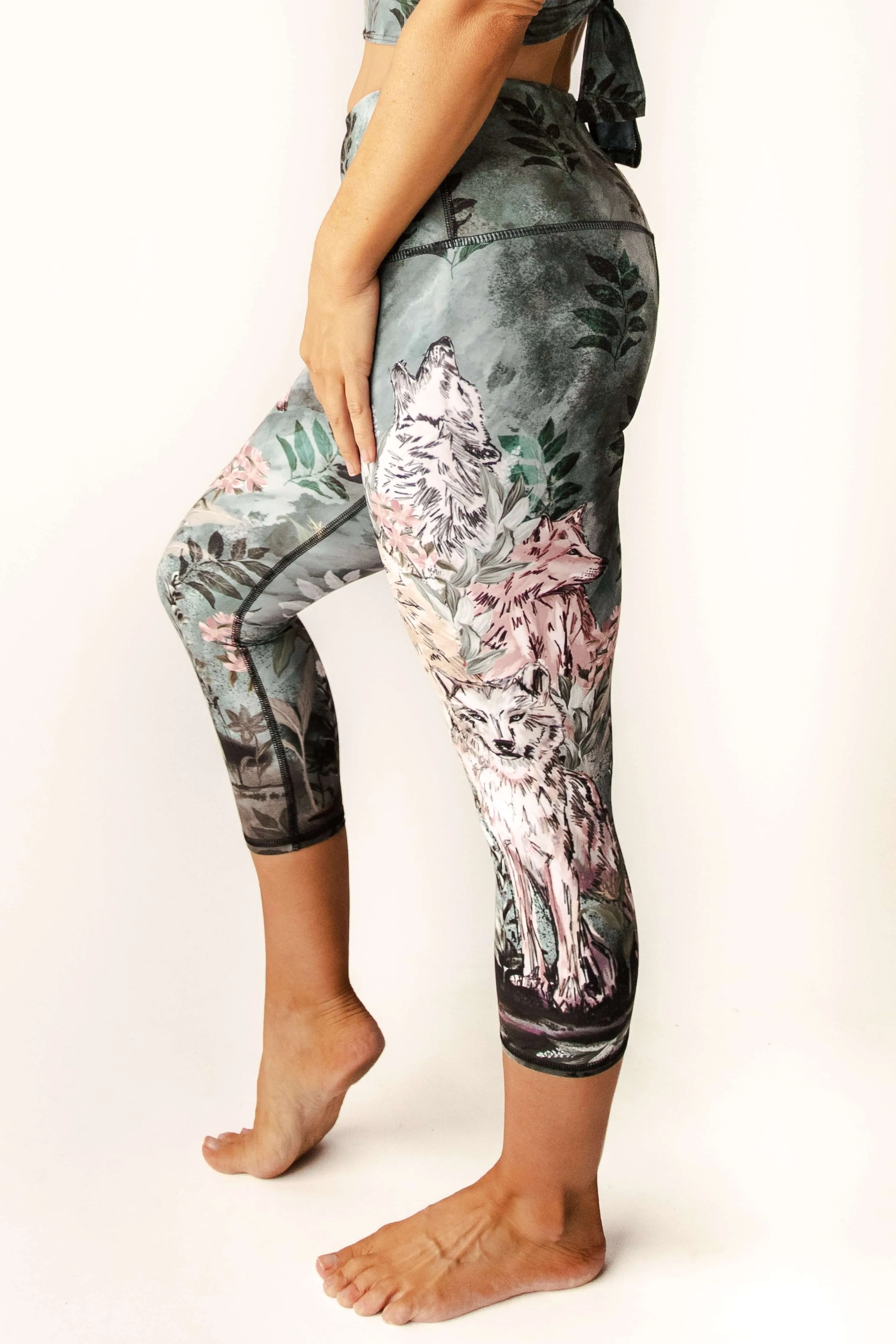 La Loba Printed Yoga Crops