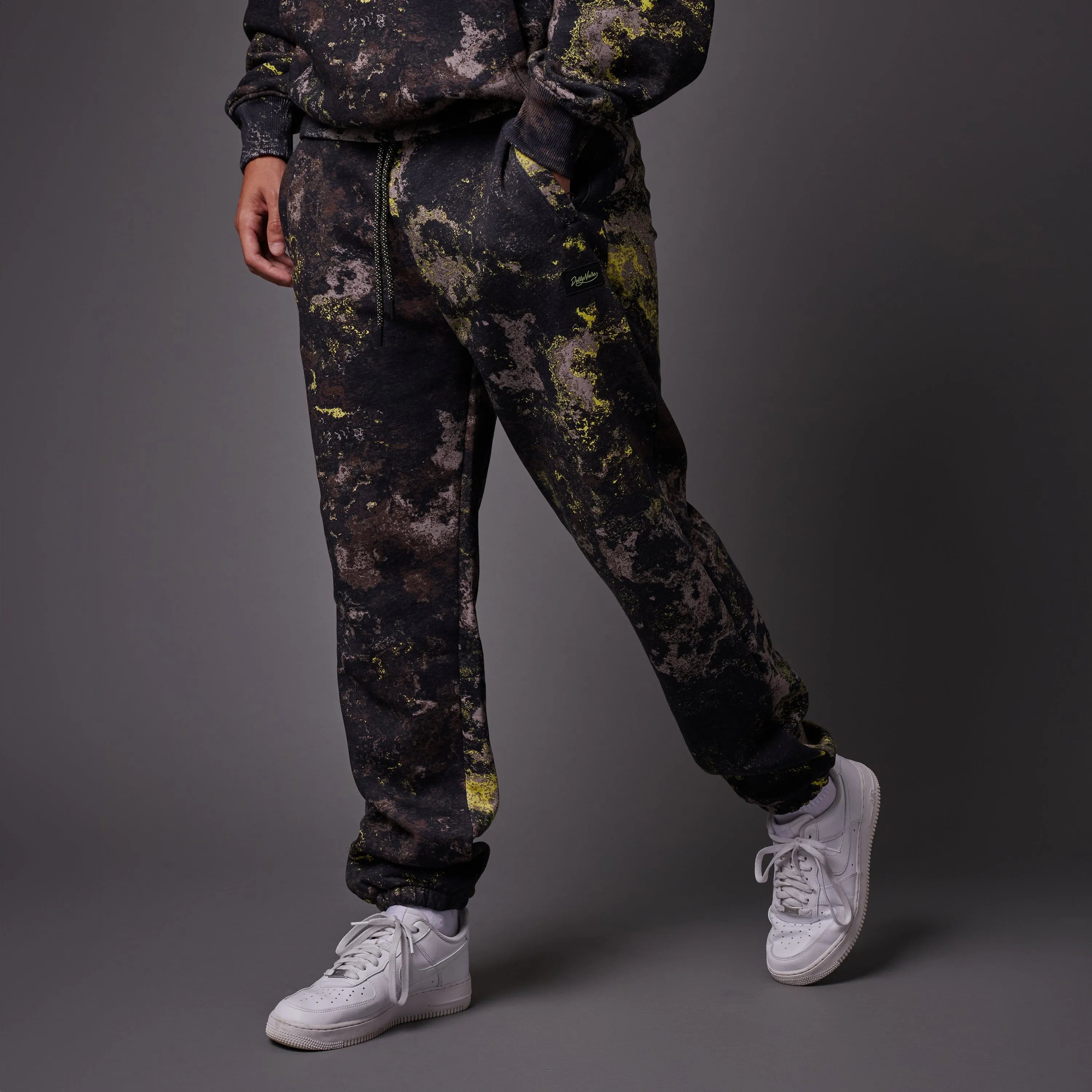 Leshen Dark Chemical Sweatpants