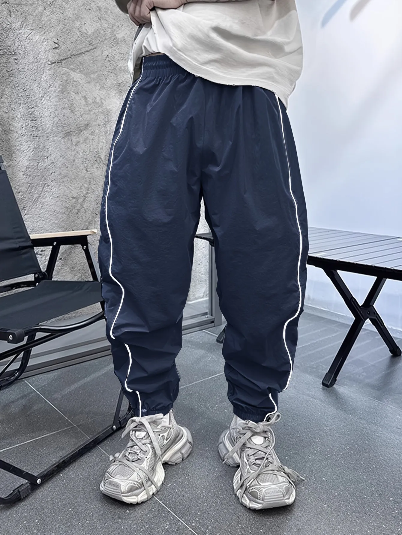 Men's Chic Joggers - Loose Fit, Street Style, Sports Pants for Outdoor Activities, Casual Wear, Comfortable, Versatile, and Fashionable