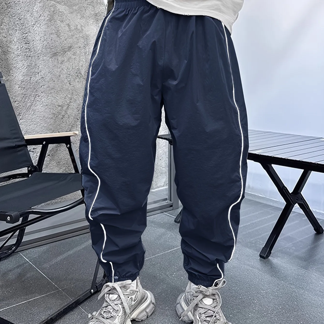 Men's Chic Joggers - Loose Fit, Street Style, Sports Pants for Outdoor Activities, Casual Wear, Comfortable, Versatile, and Fashionable