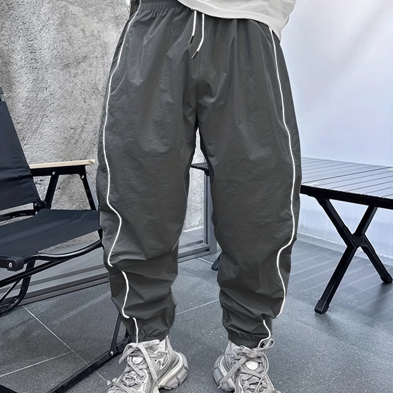 Men's Chic Joggers - Loose Fit, Street Style, Sports Pants for Outdoor Activities, Casual Wear, Comfortable, Versatile, and Fashionable