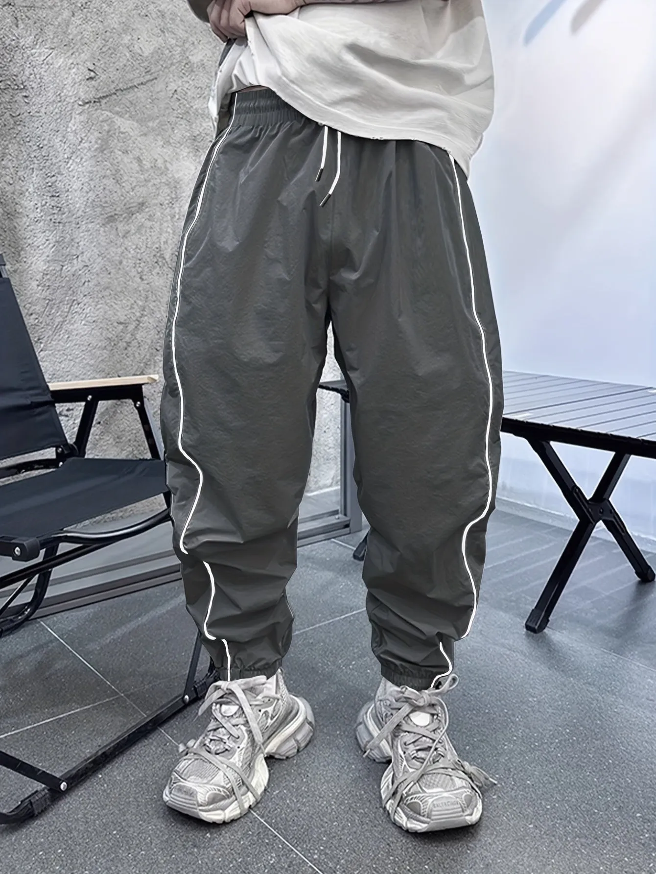 Men's Chic Joggers - Loose Fit, Street Style, Sports Pants for Outdoor Activities, Casual Wear, Comfortable, Versatile, and Fashionable