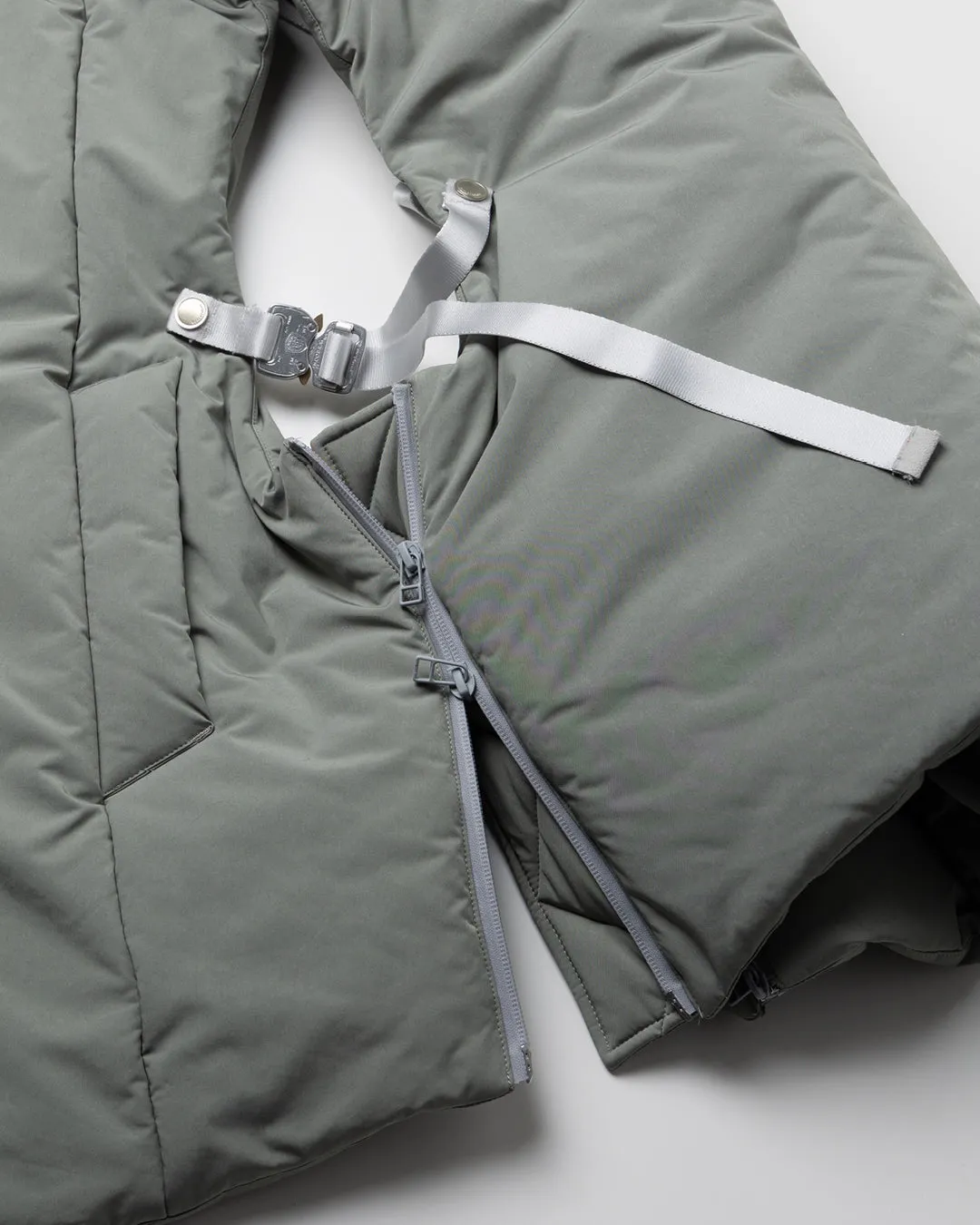 MICROFIBER TWILL PUFFER TAILORED VEST .10【ICE GREEN】