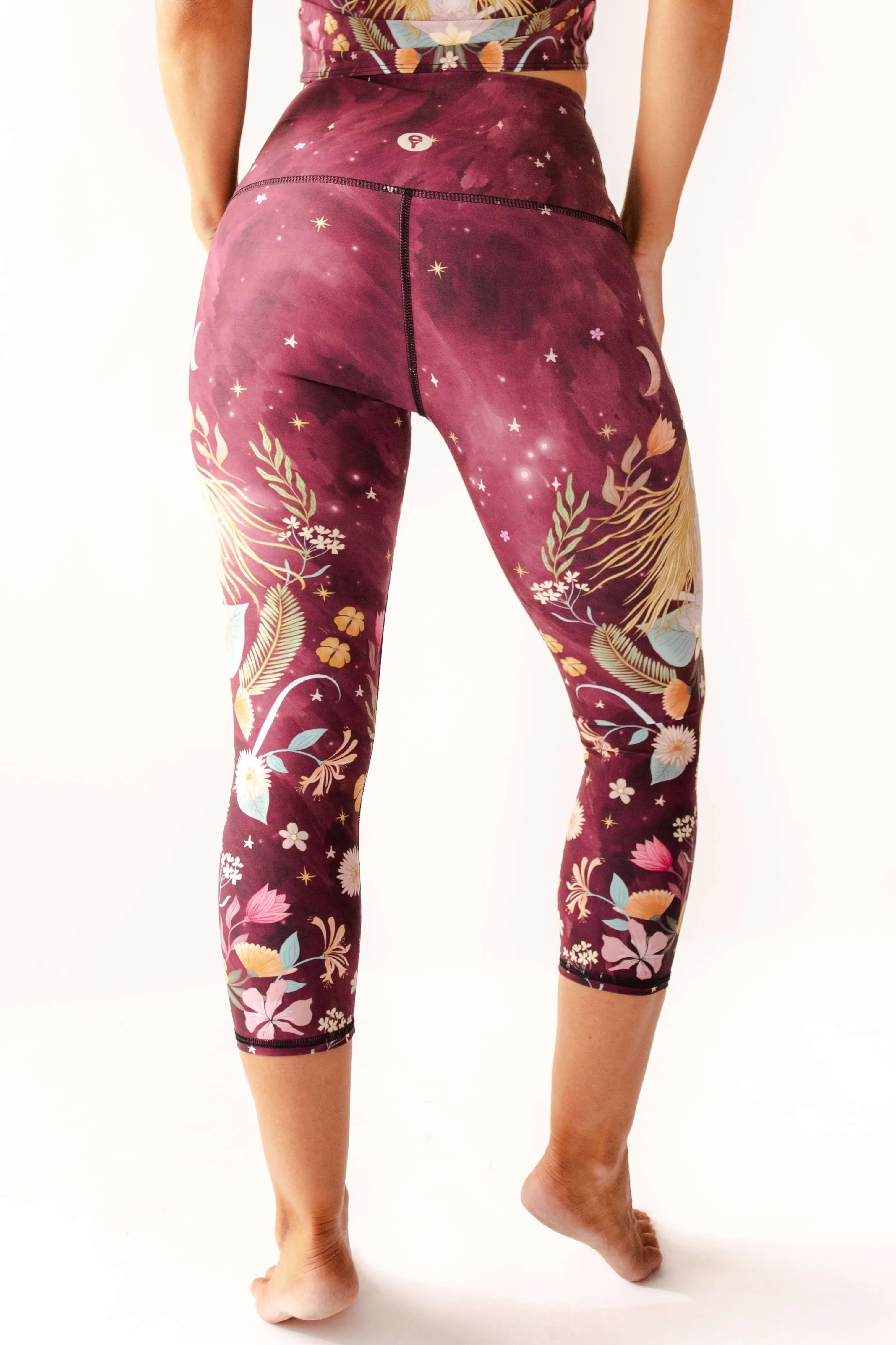 The Creator Printed Yoga Crops