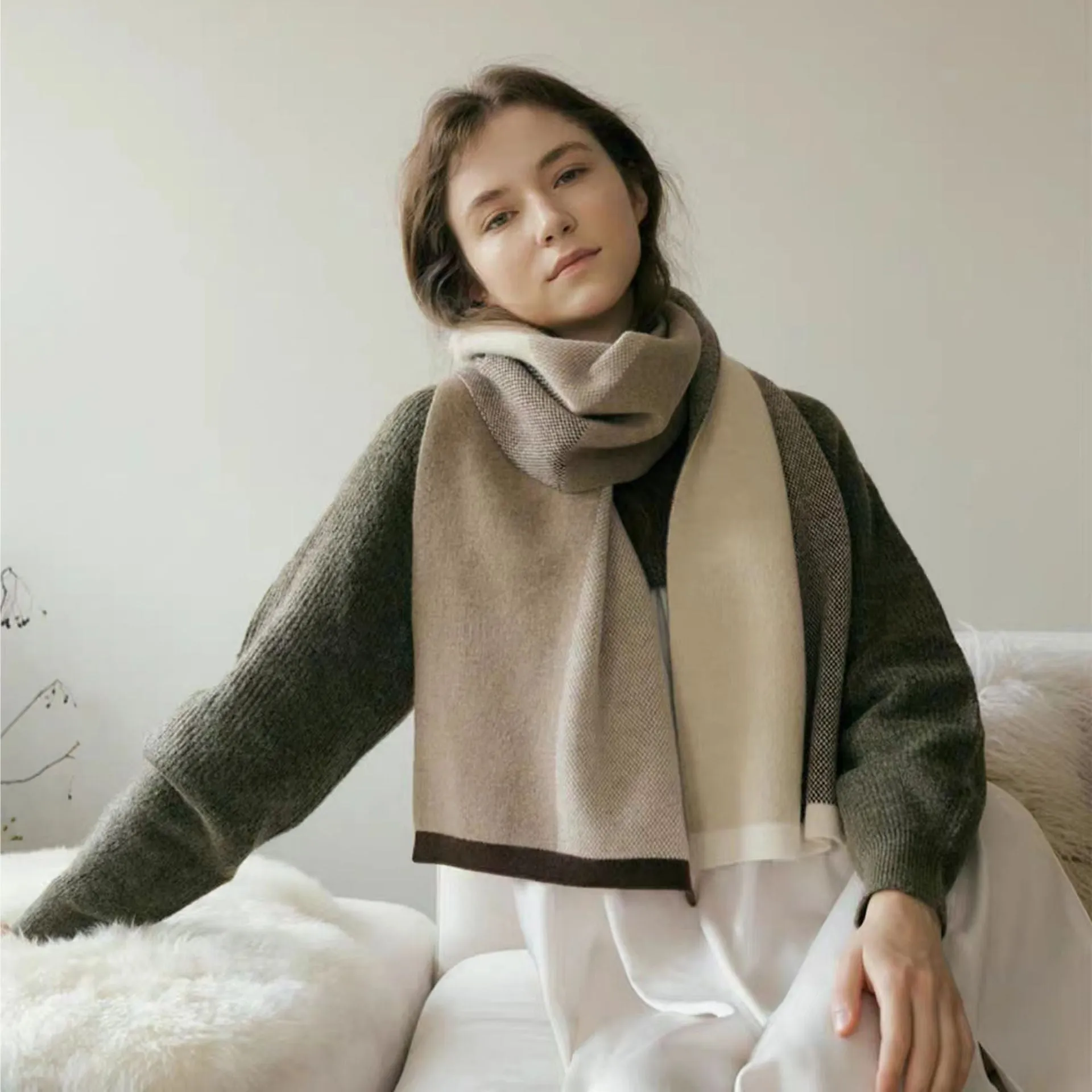 Unique Comfortable Warm Thick Cozy Elegant Soft Stylish Modern Knitted Scarf