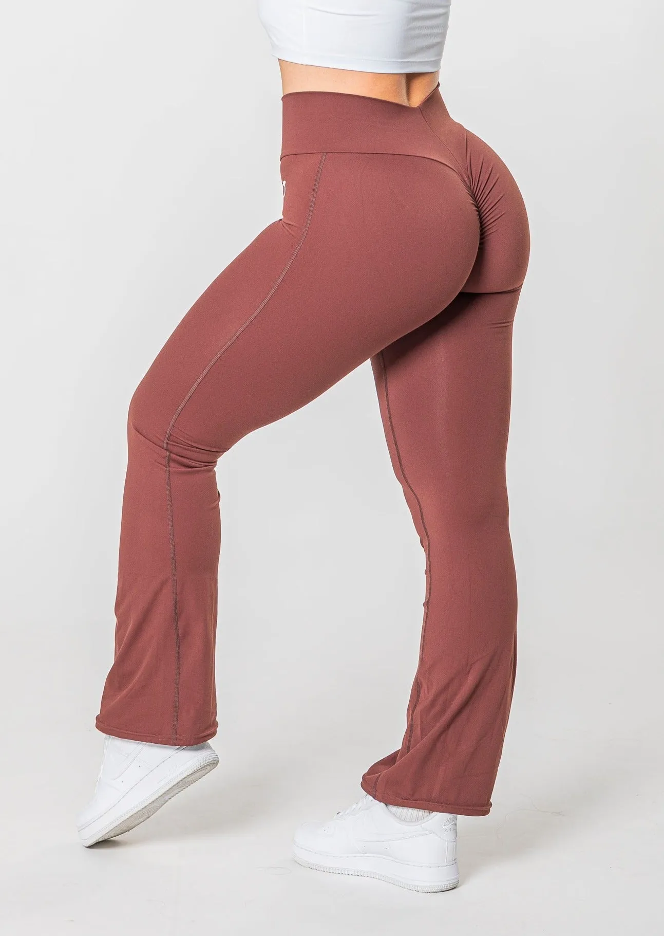 [VORBESTELLUNG] BELLA Flared Scrunch Leggings